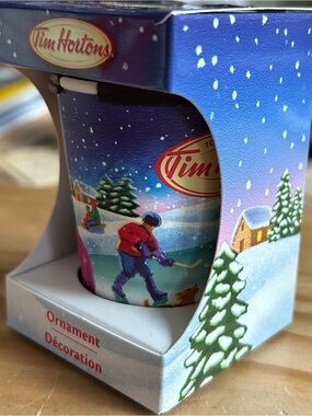 Tim Hortons Holiday To Go Cup Ornament, 2013 Christmas Tree Collectibles